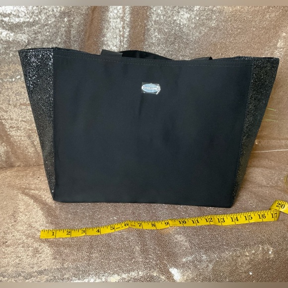 Coach Handbags - Coach tote